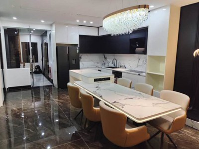 Sát lotte mall- nhà 6 tầng thang máy- võ chí công/ tây hồ- dt 42m2, mt 5m-hơn 10 tỷ 2