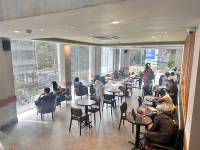 Vị trí siêu đẹp view góc ngang 6m 150m2 4 lầu mặt tiền kd lê văn thọ ngay làng hoa 31 tỷ. 3