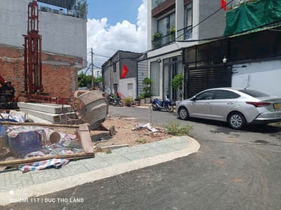 Giảm mạnh 700tr bán nhanh đất 332m2 full thổ cư chỉ 25tr/m2, hxh thạnh lộc gần ngã tư ga 0