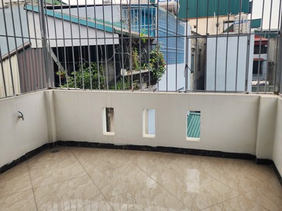 Bán nhà dương văn bé 37m2. 5 tầng. mặt tiền 3.5m. giá 11 tỷ hai bà trưng hà nội 4