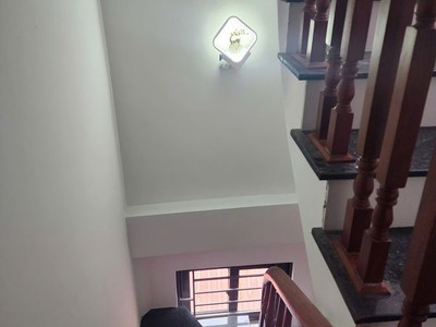 Bán nhà dương văn bé 37m2. 5 tầng. mặt tiền 3.5m. giá 11 tỷ hai bà trưng hà nội 2