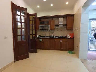 Bán nhà kim ngưu 30m2. 4 tầng. mặt tiền 4.1m. giá 7.4 tỷ hai bà trưng hà nội 1