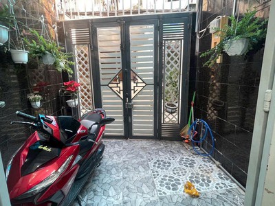 Lương văn can p15 - q8 / nở hậu 7m / 6pn 4wc tặng nội thất / 4tỷ8 thương lượng 0