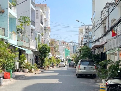 Nhà cấp 4 đường nội bộ 8m âu dương lân p.chánh hưng p2q8 2