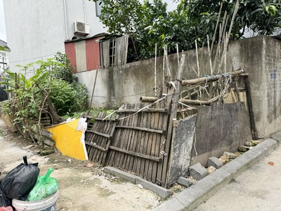 Cần bán 50m2 đất thôn Thuận Tốn, Bát Tràng. Đường 2,5m, cách 15m ra đường ô tô tránh đỗ 1