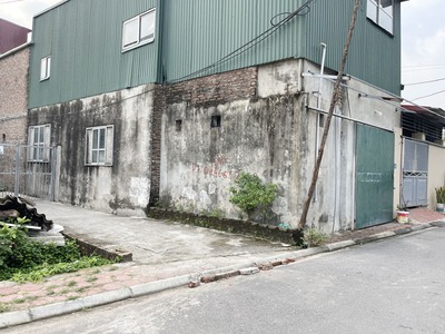 Cần bán 50m2 đất thôn Thuận Tốn, Bát Tràng. Đường 2,5m, cách 15m ra đường ô tô tránh đỗ 4