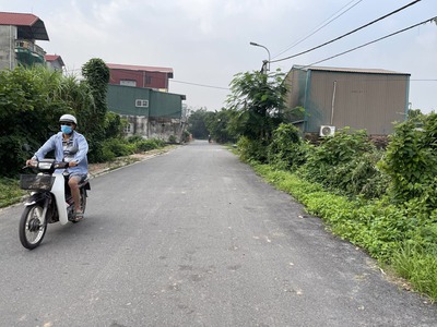 Cần bán 50m2 đất thôn Thuận Tốn, Bát Tràng. Đường 2,5m, cách 15m ra đường ô tô tránh đỗ 7