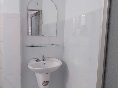 Cho thuê nhà đường số 8, P. Trường Thọ 2PN 1WC 72m 8tr/tháng 2
