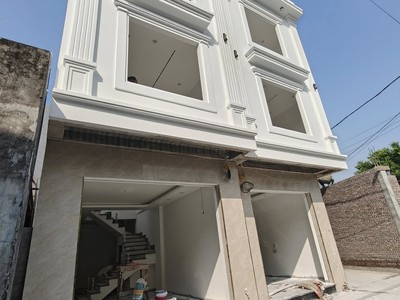 Nhà 3 tầng - Ô tô đỗ cửa - Gần ngay chợ Đa Phúc - Tiện ích đầy đủ - Pháp lý rõ ràng 0