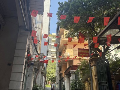 Apartment Vệ Hồ View Hồ Ô TÔ Tránh Thông Cách Hồ 10M 55 Tỷ 2