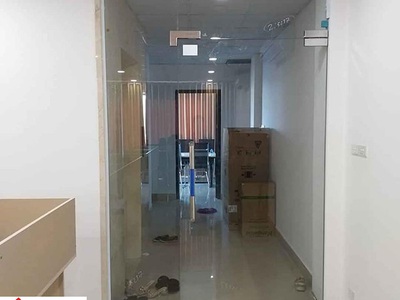 Cửa kính thủy lực 1 cánh cho cửa hàng Giải pháp tối ưu trưng bày sản phẩm 0