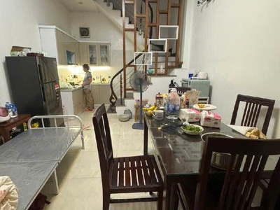 Nhà HÀO NAM 33m MẶT TIỀN 4.2m Ngõ thông thoáng, gần phố 2