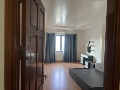 Bán nhà độc lập dân xây ngõ oto đỗ cửa đường Phương Lưu 4