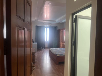 Bán nhà độc lập dân xây ngõ oto đỗ cửa đường Phương Lưu 7