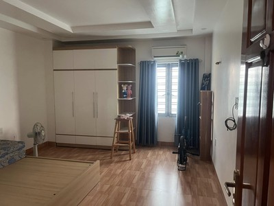 Bán nhà độc lập dân xây ngõ oto đỗ cửa đường Phương Lưu 8