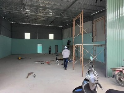 Cho thuê Kho, xưởng ở Kiến An Trong đó 300m2 xưởng Sân Văn phòng tổng 600m2 1