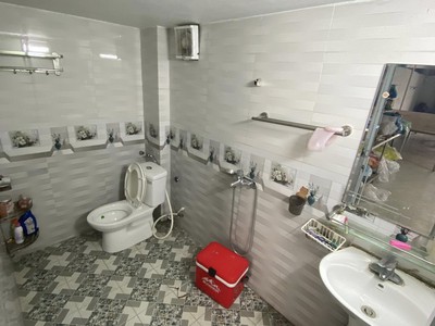 Cho thuê Kho, xưởng ở Kiến An Trong đó 300m2 xưởng Sân Văn phòng tổng 600m2 2