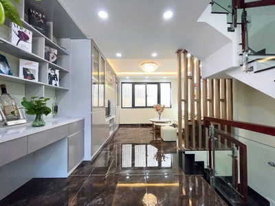 O1690 giảm 100tr sát chợ xóm mới gv, shr, vuông, 4 tầng, 4.2x14m, 6.x tỷ 0