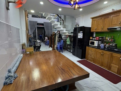 T1693 giảm 410tr nhà chiến lược bình tân, shr, vuông, hxh, 5 tầng, 4x16m, 6.x tỷ 2