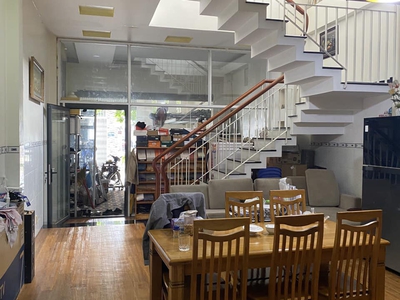 56m hxh - hoàng diệu - 3.3 tỷ - 2 tầng 2