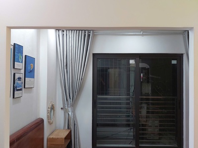 Cho thuê căn hộ 1 ngủ 1 khách ngõ 221 thịnh quang, đống đa 4