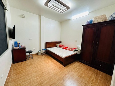 Phân lô hoàng quốc việt 48m 6t nhỉnh 17 tỷ - vỉa hè - ô tô vào nhà - hai mặt ngõ- thang máy- tầm 1