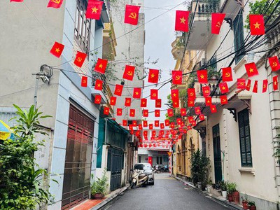 Nhỉnh 10 tỷ phố sài đồng 38m2 7 tầngthang máy, ô tô tránh - phân khúc hiếm 0