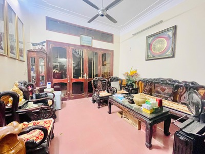 Phân lô vỉa hè, ôtô đỗ tránh phố hoàng quốc việt 45m, 4t, giá 21 tỷ - ngõ thông tứ phía - kinh 3