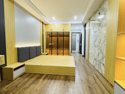 Nhỉnh 10 tỷ phố sài đồng 38m2 7 tầngthang máy, ô tô tránh - phân khúc hiếm 4