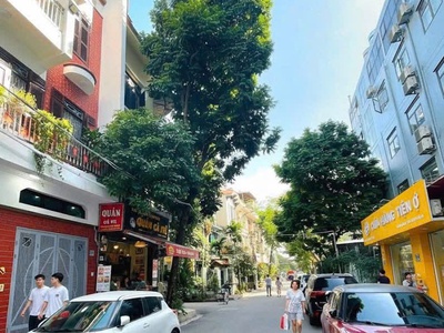 Giảm chào bán nhà lô góc .ngõ  oto tránh , phân lô hoàng hoa thám 0