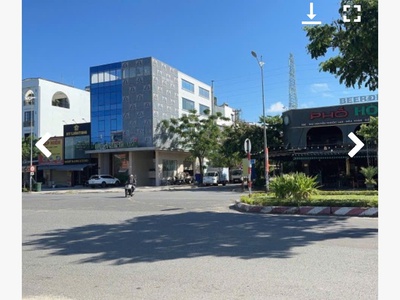 Nhà 3 tầng mới đẹp, nam hoà xuân, gần lô góc và nhìn sang đảo nổi kim cương. 3