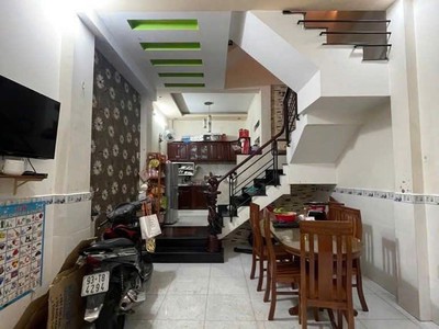 Bán nhà hẻm lạc long quân, phường 10 tân bình  4,5x19  3 lầu  hơn 6 tỷ 0