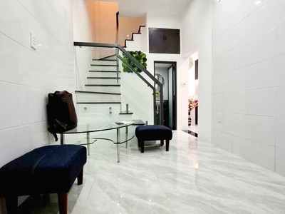 Giá hời bán nhà hẻm huỳnh thiện lộc tân phú 28m2, sổ hồng. chỉ 3 tỷ. gọi ngay 1