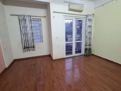 Cho thuê nhà đại đồng, vĩnh hưng 3 tầng x 66m2, 4 ngủ, 3 wc 13 triệu/th 4