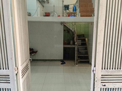 Cho thuê nhà ngõ khâm thiên, 18m x 4 tầng, 3 ngủ, giá 8 triệu 0