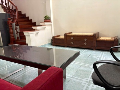 Cho thuê nhà mặt đê nguyễn khoái, 50m x 4 tầng, 12 triệu 3