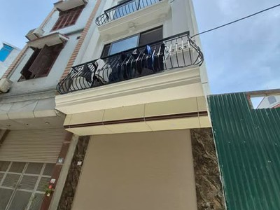 Nhà mặt phố ô tô tránh, mới xây xong, kinh doanh sầm uất, tiềm năng tăng giá tốt. 0