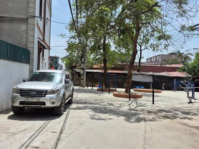 Nhà mặt phố ô tô tránh, mới xây xong, kinh doanh sầm uất, tiềm năng tăng giá tốt. 1