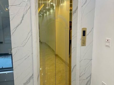 Nhà mặt phố ô tô tránh, mới xây xong, kinh doanh sầm uất, tiềm năng tăng giá tốt. 2