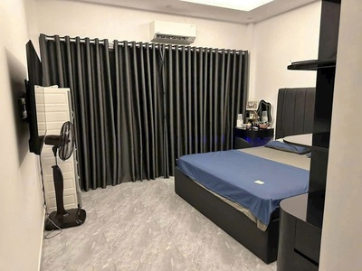 Giảm chào bán nhà lô góc .ngõ  oto tránh , phân lô hoàng hoa thám 2