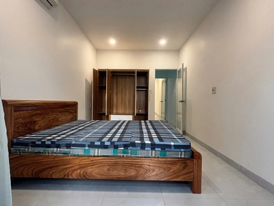 Bán nhà 2 tầng mới gần biển ở chỉ hơn 3ty 4