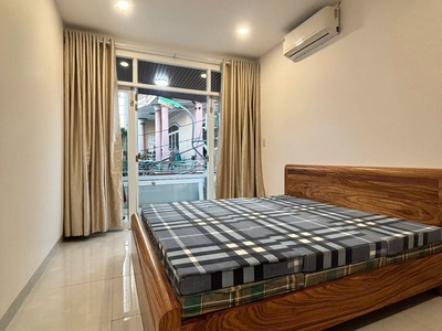 Bán nhà 2 tầng mới gần biển ở chỉ hơn 3ty 3