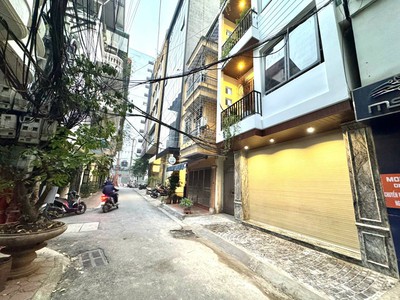 Bán nhà thái hà đống đa lô góc kinh doanh ô tô tránh 3 mặt thoáng 70m 32 tỷ 2