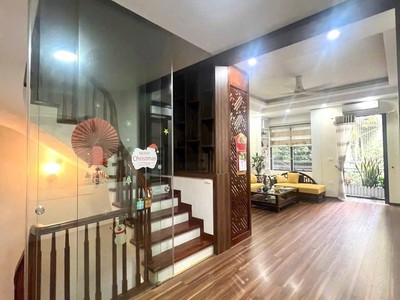 Bán nhà thái hà đống đa lô góc kinh doanh ô tô tránh 3 mặt thoáng 70m 32 tỷ 3