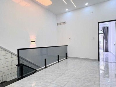 Nhà mới vip bình tân gần aeon tân phú hxh dt 4m x 16,5m 2 tầng nhỉnh 5 tỷ 2
