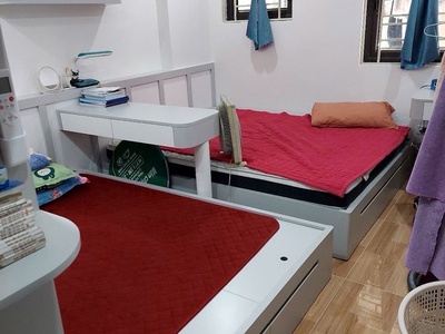 Tập thể tầng 1 hoàng quốc việt dt 45/60m 6,5 tỷ ô tô đỗ cửa,kinh doanh 2