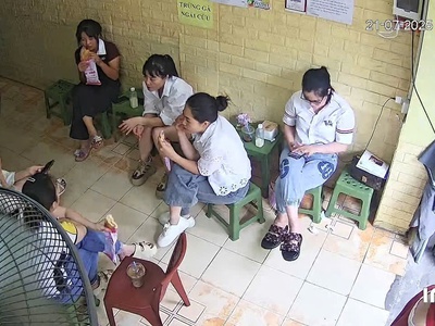 Sang gấp quán phừơng văn quán , hà đông đang hoạt động 3 năm 1