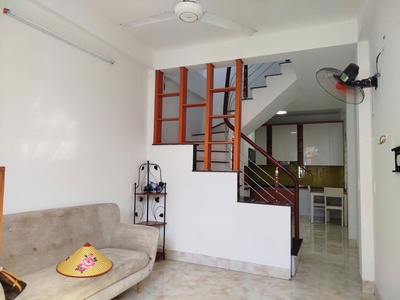 Bán nhà đức giang 32m dân xây 3 tầng - giá 4.5 tỷ 1