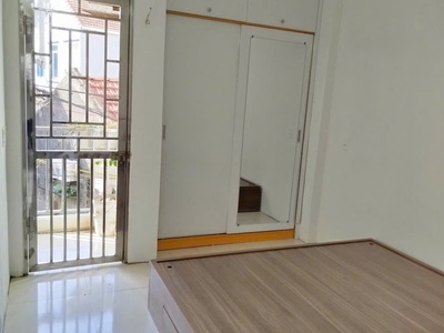 Bán nhà đức giang 32m dân xây 3 tầng - giá 4.5 tỷ 2