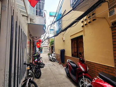  nguyễn thị tần p2q8 - dt khủng hoàn công đủ 1